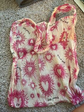 Free People Cream Tote Bag with Pink Heart Sunburst Print